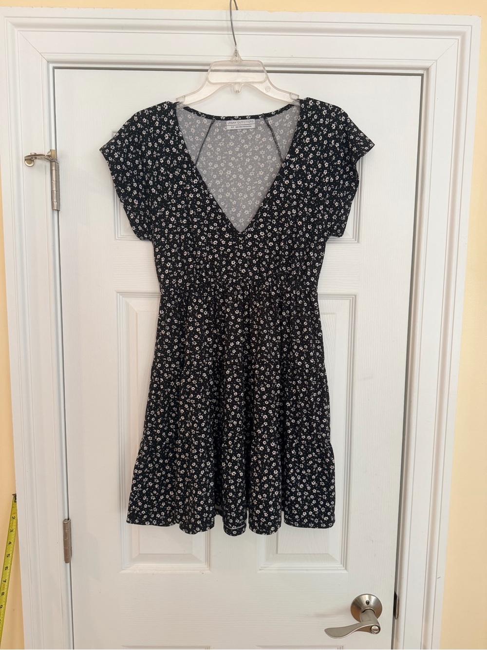 Ladies Size SP "Urban Outfitters" Black Floral V-Neck Mini Dress GUC